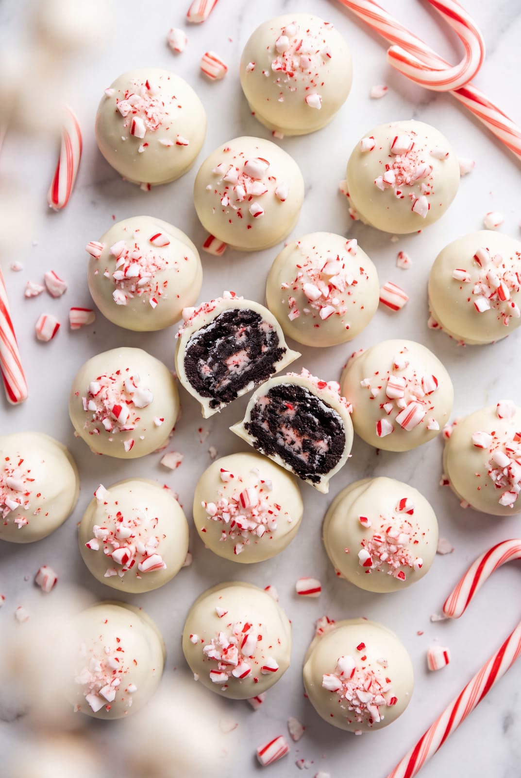 Peppermint Oreo Truffles