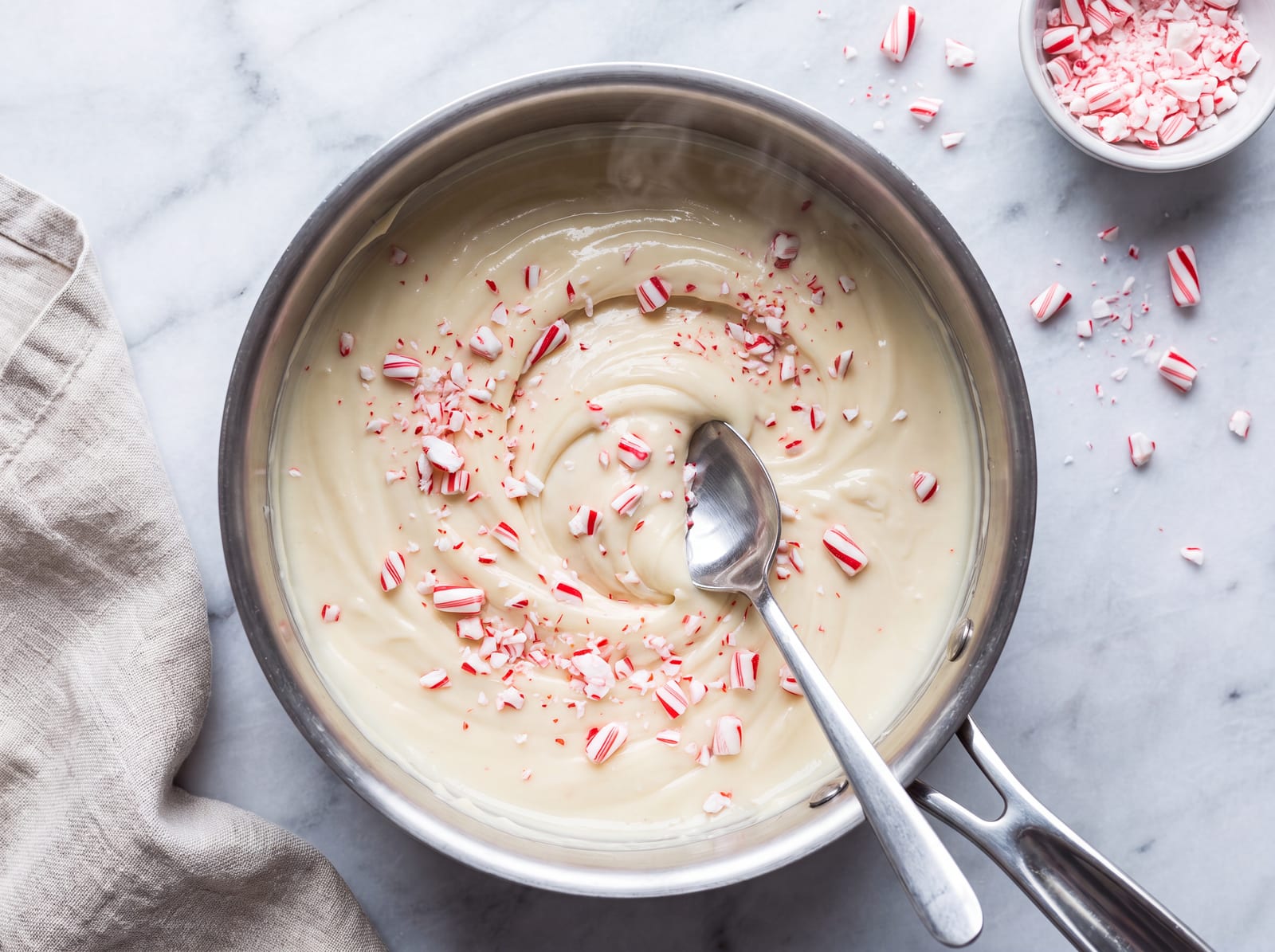 White Chocolate Candy Cane Fudge — step 3